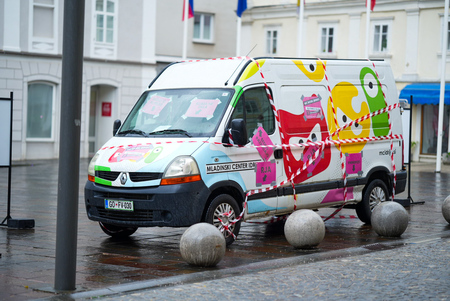Dotrajani MC Mobil_Foto Tomaž Rupnik, MCI